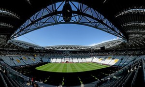 Imágenes Juventus de Turín. Grupo A Champions League. Juventus Stadium.